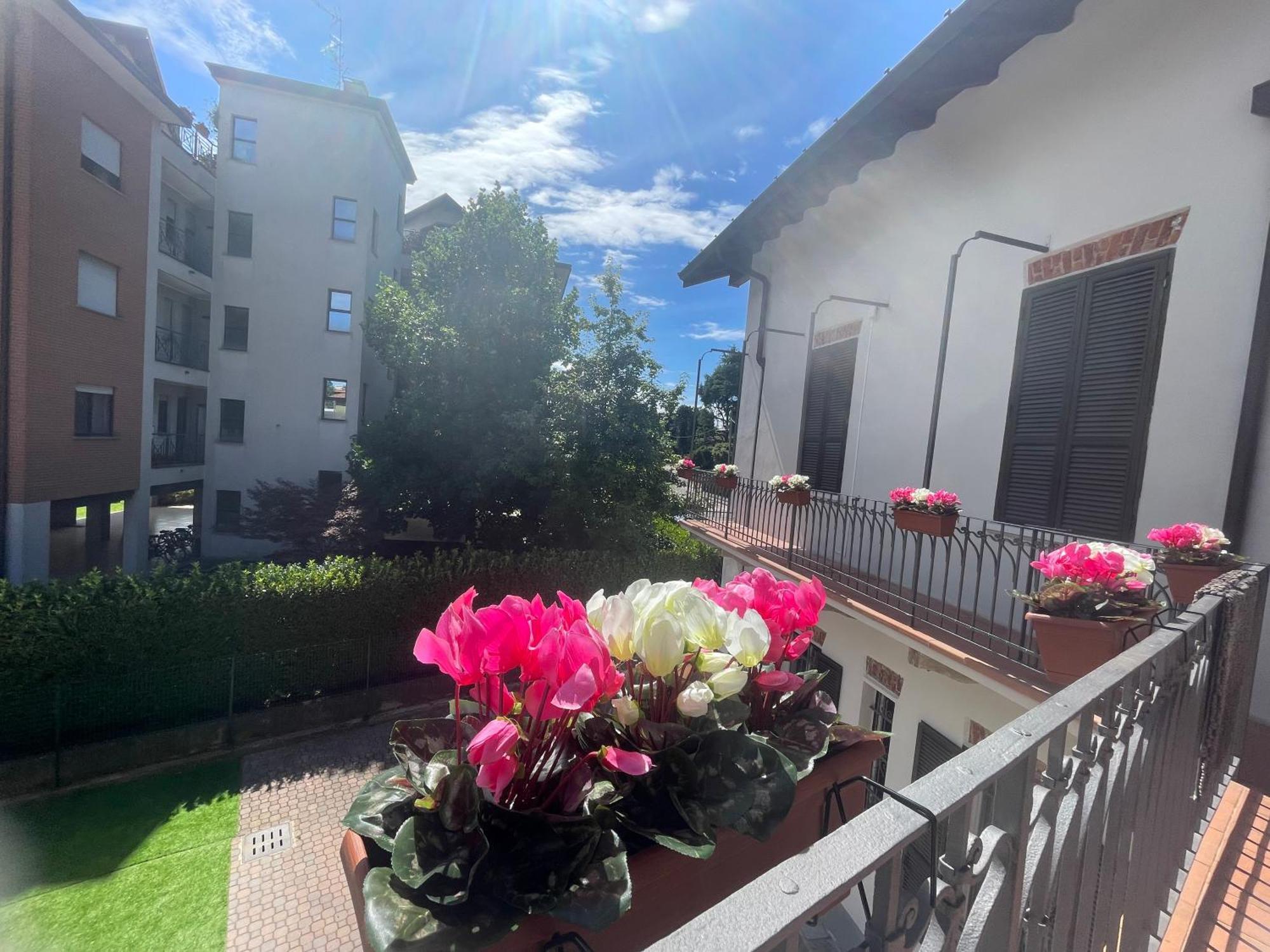 Villa Simona Malpensa Gallarate Esterno foto