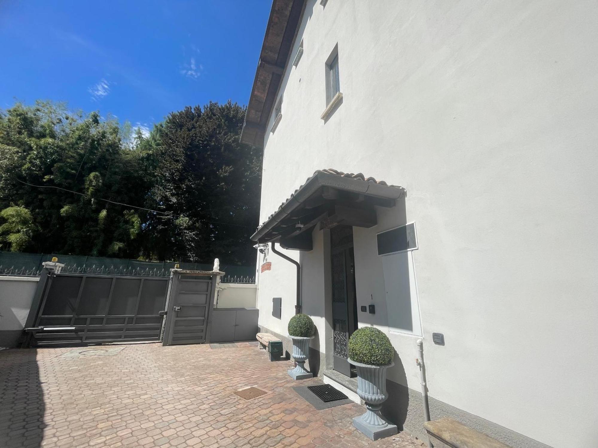 Villa Simona Malpensa Gallarate Esterno foto